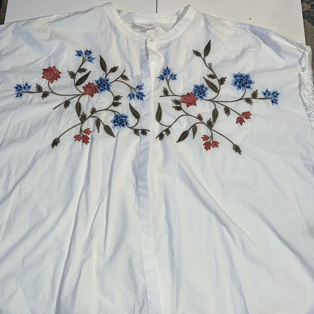 Two by Vince Camuto Long Sleeve Embroidered Bubble Sleeve Button Down Shirt 3X - Picture 4 of 8